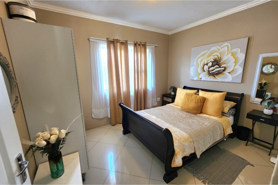 3 Bedroom Property for Sale in Wavecrest Eastern Cape